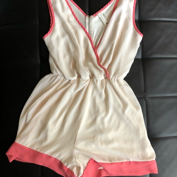 Zip up romper - Picture 2 of 2